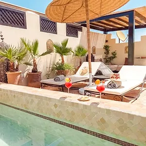 3* رياد Des Lys